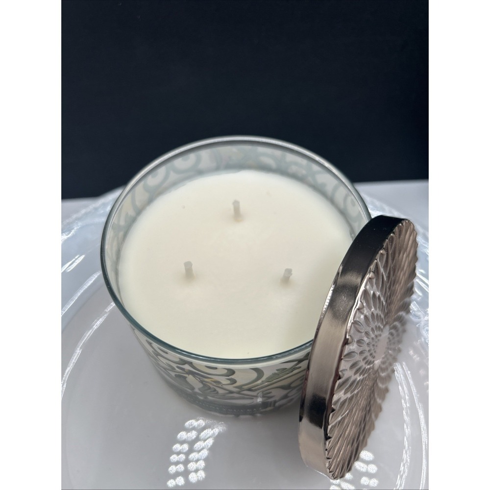 Bath & Body Works Backyard Honeysuckle Candle Scented 3-Wick NEW 2025 - Picture 2 of 6